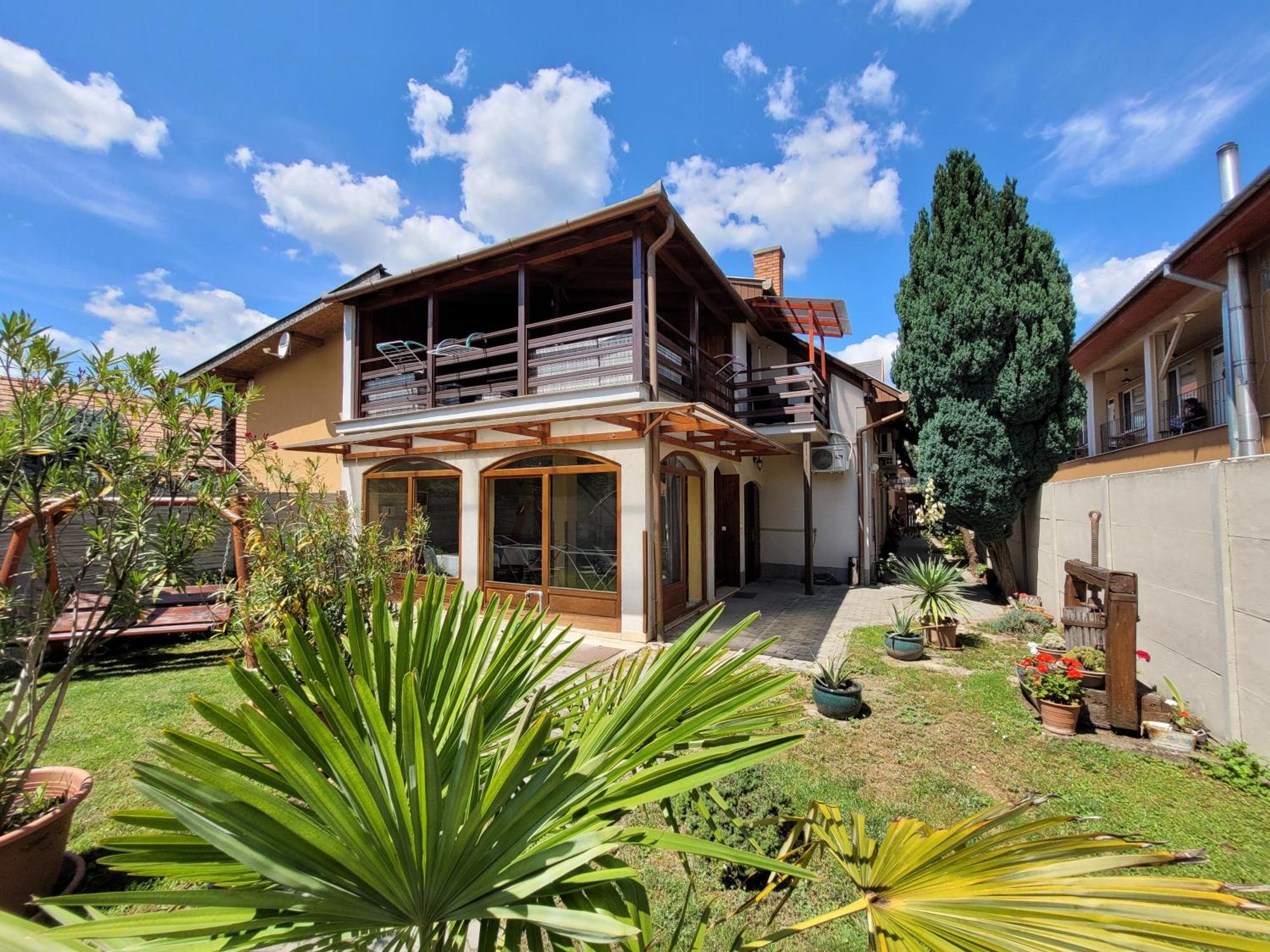 Penzion Korzo Štúrovo Exterior foto