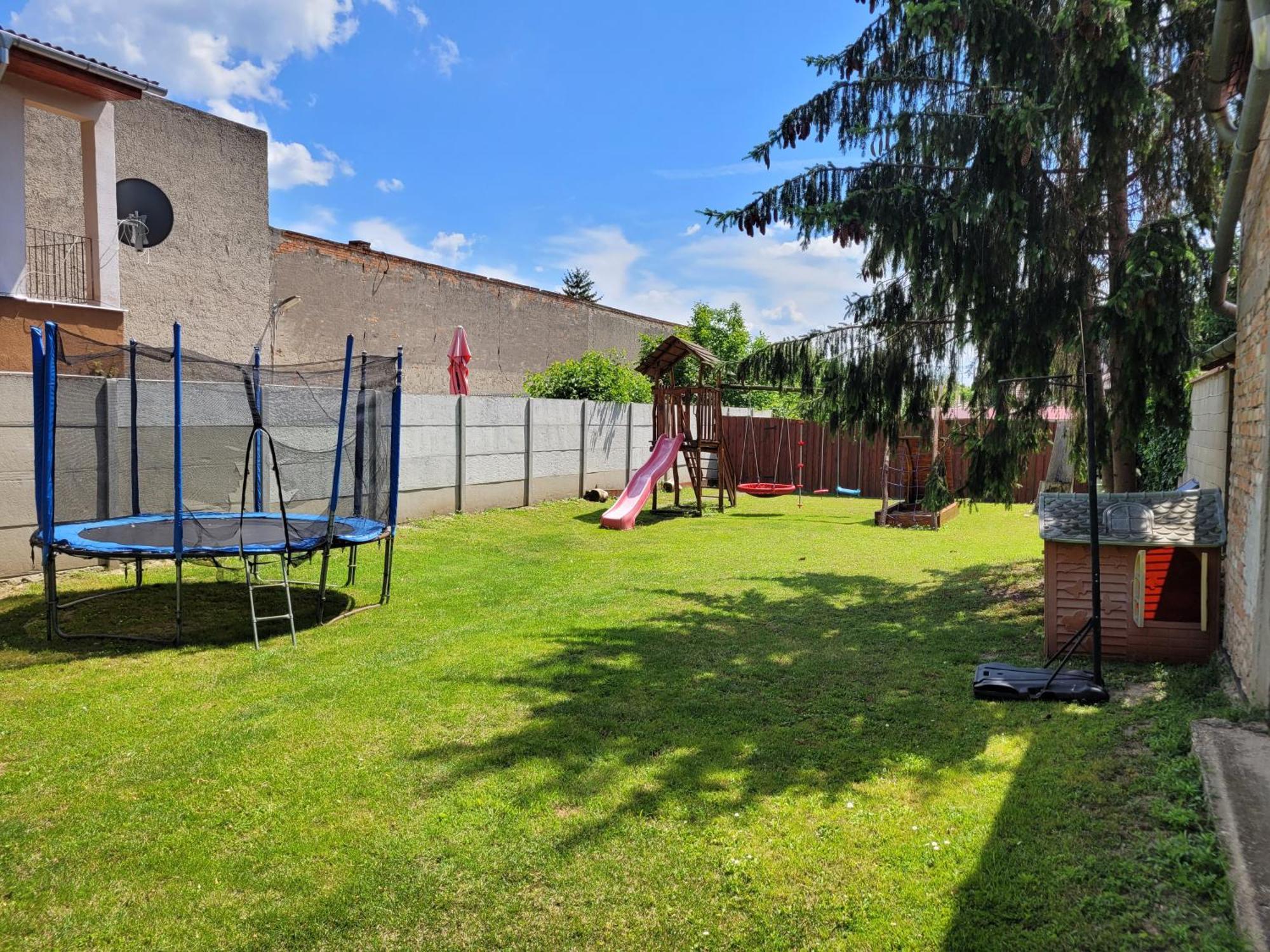 Penzion Korzo Štúrovo Exterior foto