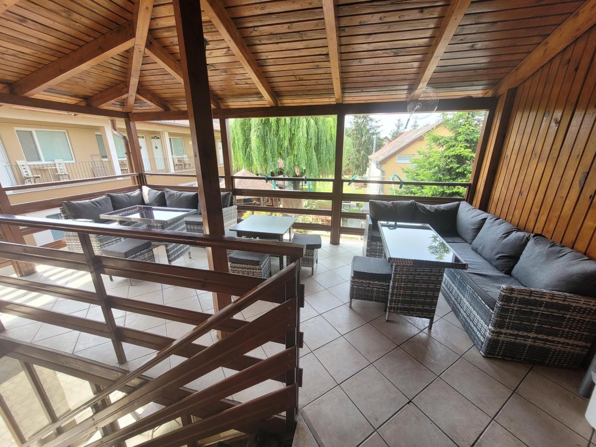 Penzion Korzo Štúrovo Exterior foto