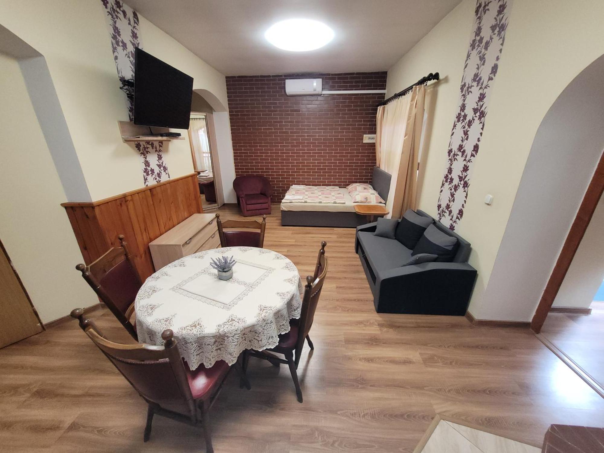 Penzion Korzo Štúrovo Exterior foto